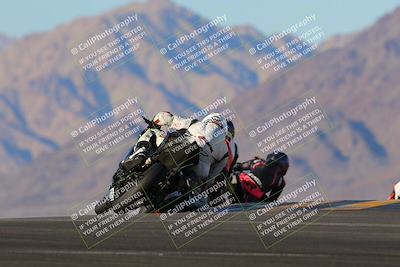 media/Dec-04-2022-CVMA (Sun) [[e38ca9e4fc]]/Race 12 500 Supersport-350 Supersport/